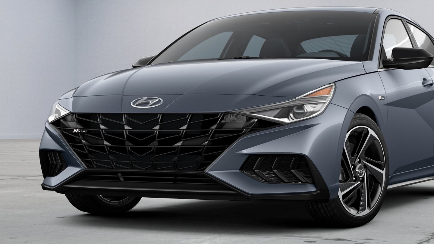 A 2021 Hyundai Elantra outpaces the Civic near Burlington NJ