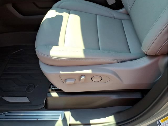 2026 GMC Sierra 1500 SLT - Photo 17