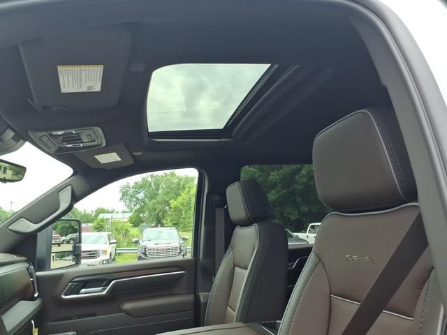 2026 GMC Sierra 3500HD Denali - Photo 19