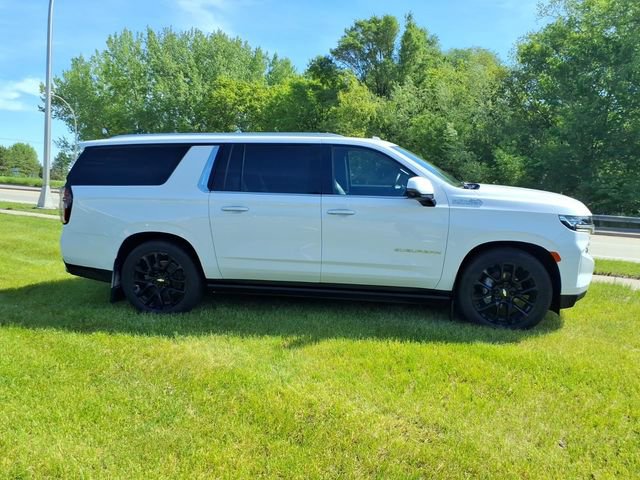 Used 2023 Chevrolet Suburban High Country with VIN 1GNSKGKL1PR293570 for sale in Litchfield, Minnesota