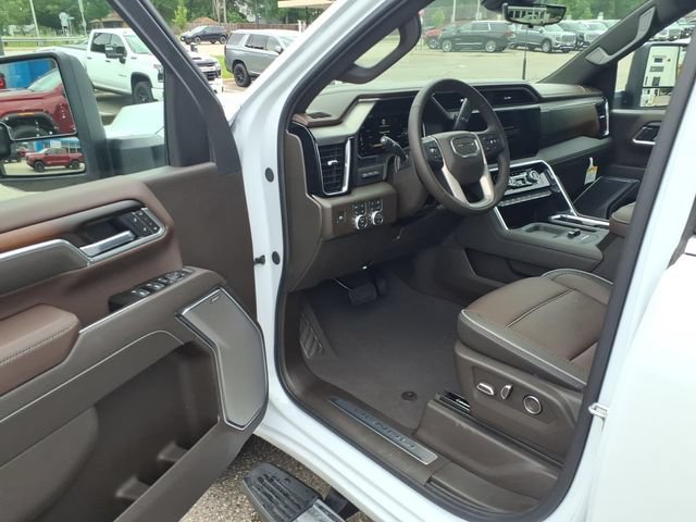 2026 GMC Sierra 3500HD Denali - Photo 9