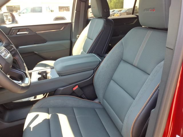 2026 GMC Acadia AT4 - Photo 19