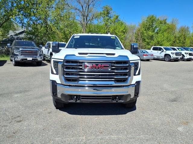 2026 GMC Sierra 3500HD SLT - Photo 9