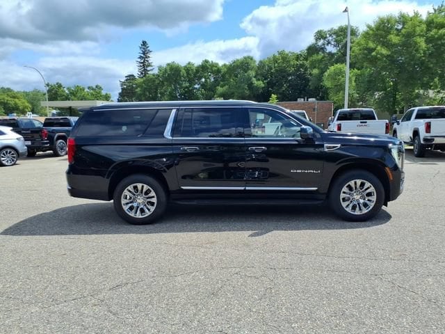 Used 2025 GMC Yukon XL Denali with VIN 1GKS2JRL8SR254550 for sale in Litchfield, Minnesota