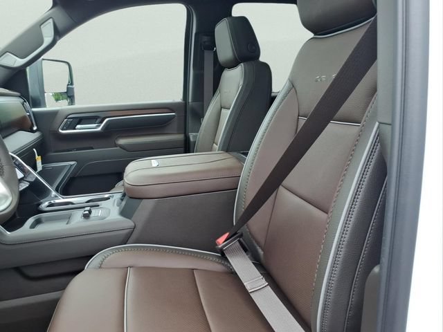 2026 GMC Sierra 3500HD Denali - Photo 18