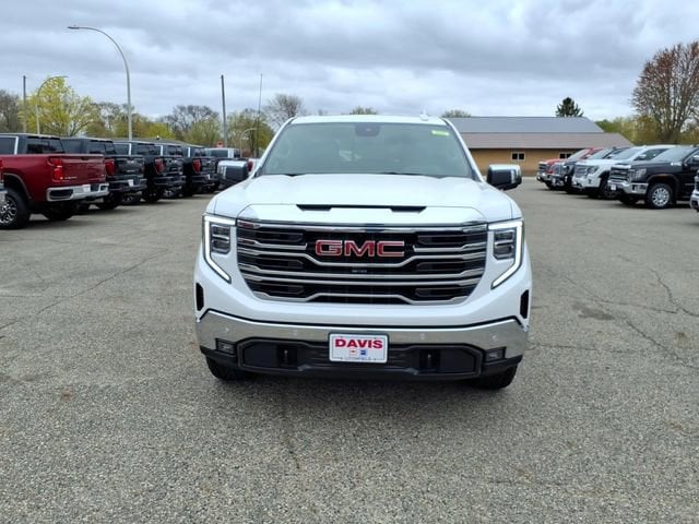 2026 GMC Sierra 1500 SLT - Photo 9
