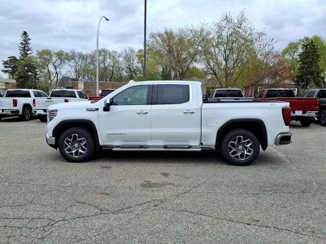 2026 GMC Sierra 1500 SLT - Photo 7
