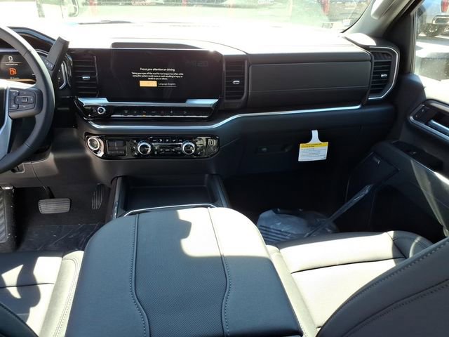 2026 GMC Sierra 3500HD SLT - Photo 15