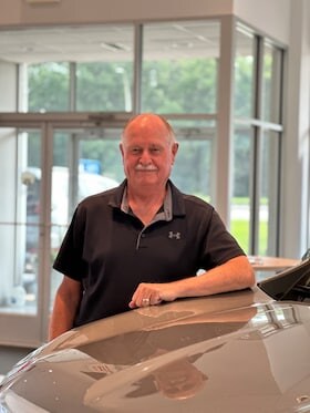 Staff member Tom Kersting from ID_5c0868