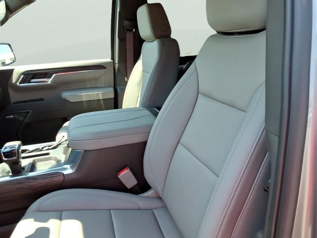 2026 GMC Sierra 1500 SLT - Photo 18