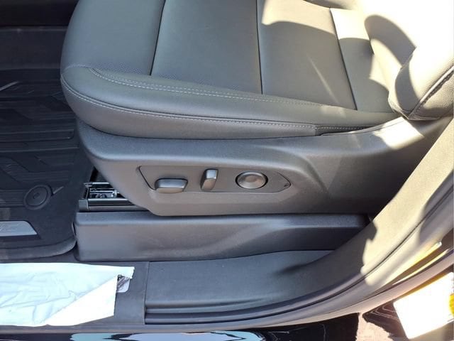 2026 GMC Sierra 1500 SLT - Photo 17