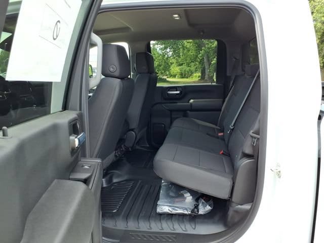 2026 GMC Sierra 3500HD Pro - Photo 11