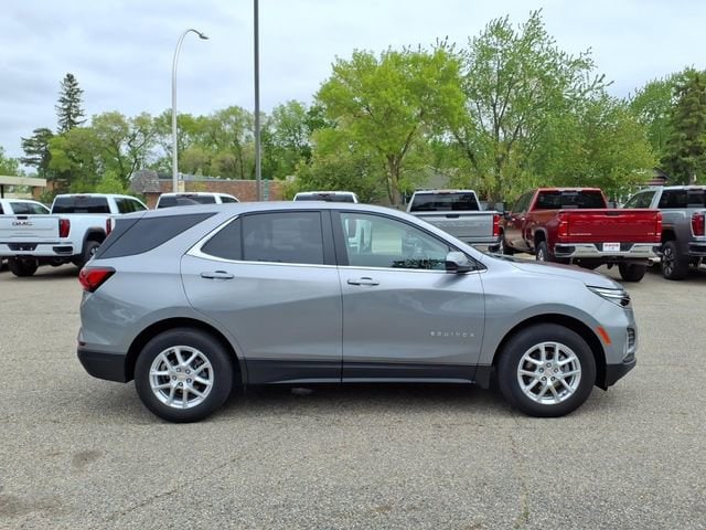 Used 2024 Chevrolet Equinox LT with VIN 3GNAXUEG0RL102810 for sale in Litchfield, Minnesota