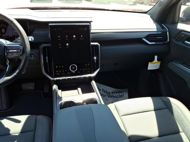 2026 GMC Acadia AT4 - Photo 14