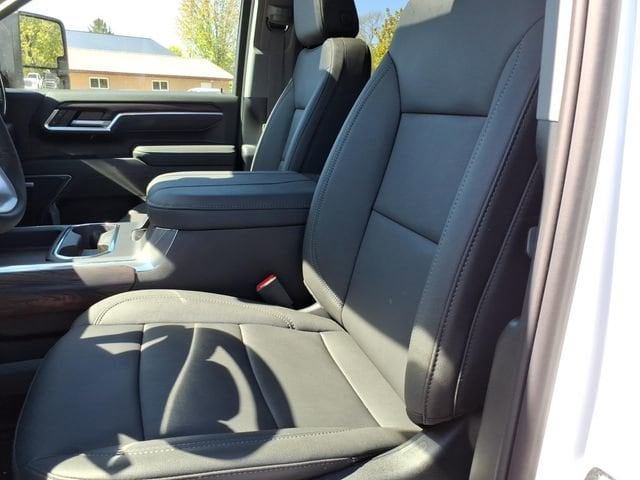 2026 GMC Sierra 3500HD SLT - Photo 19