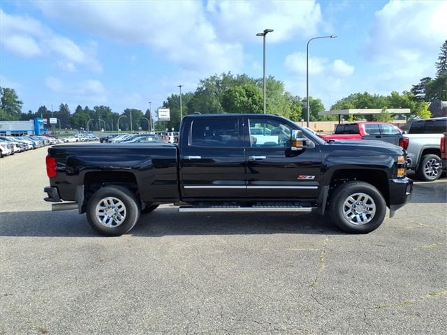 Used 2019 Chevrolet Silverado 3500HD LT with VIN 1GC4KWCY1KF198183 for sale in Litchfield, Minnesota