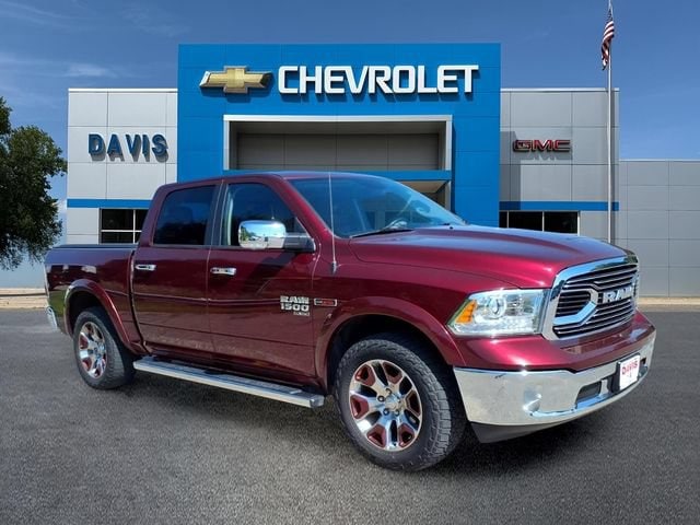 Used 2019 RAM Ram 1500 Classic Laramie with VIN 1C6RR7NM9KS710207 for sale in Litchfield, Minnesota
