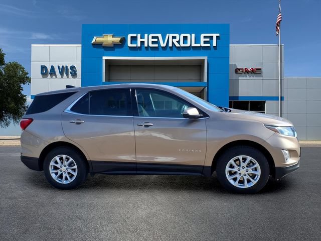 Used 2018 Chevrolet Equinox LT with VIN 2GNAXSEV0J6182458 for sale in Litchfield, MN
