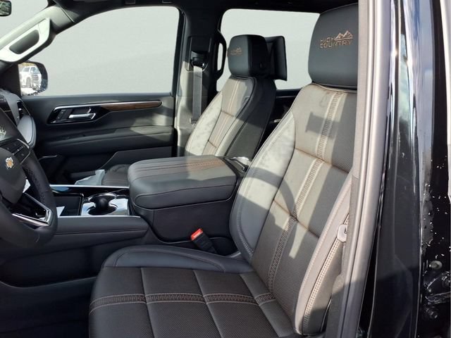 2026 Chevrolet Suburban High Country - Photo 19