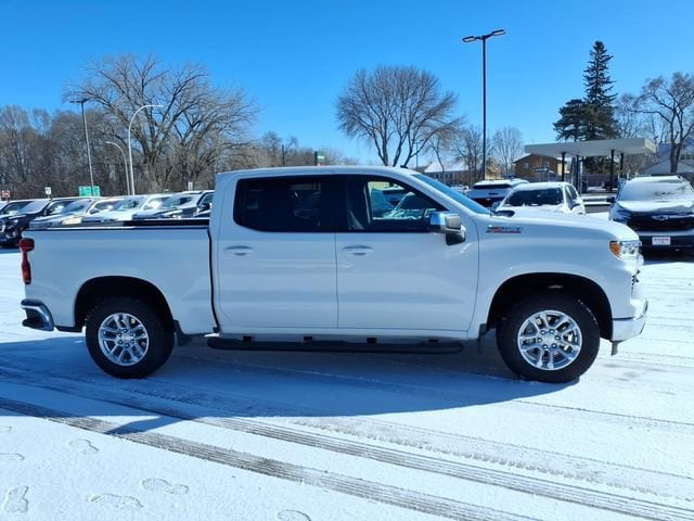 Used 2024 Chevrolet Silverado 1500 LT with VIN 2GCUDDED2R1205684 for sale in Litchfield, Minnesota
