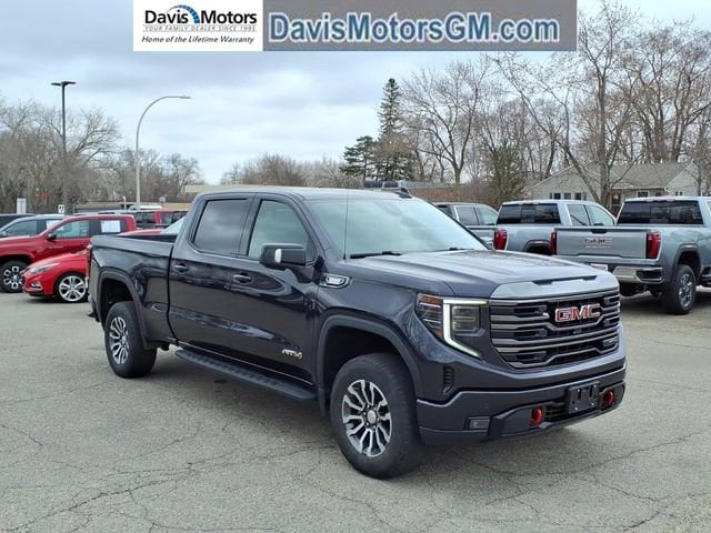 2022 GMC Sierra 4WD Crew Cab Short Box AT4's photo