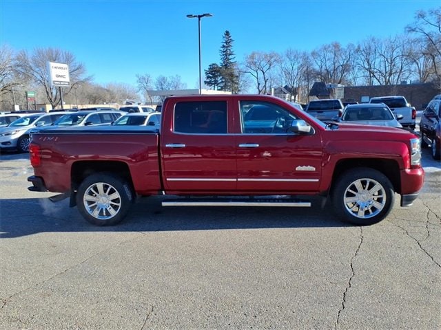 Used 2018 Chevrolet Silverado 1500 High Country with VIN 3GCUKTEC3JG635985 for sale in Litchfield, Minnesota