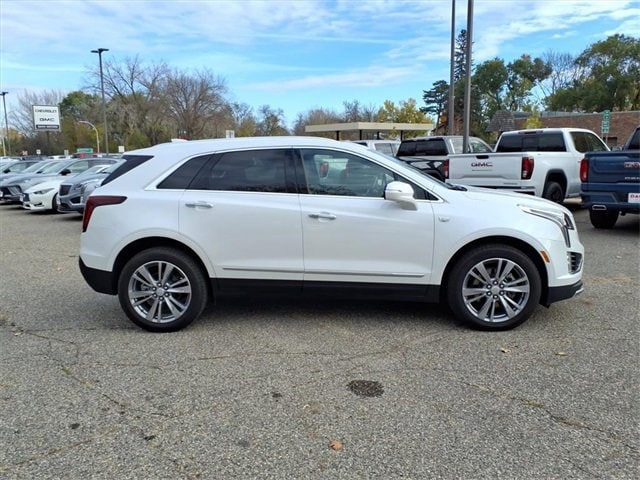 Used 2025 Cadillac XT5 Premium Luxury with VIN 1GYKNDRS6SZ123770 for sale in Litchfield, Minnesota