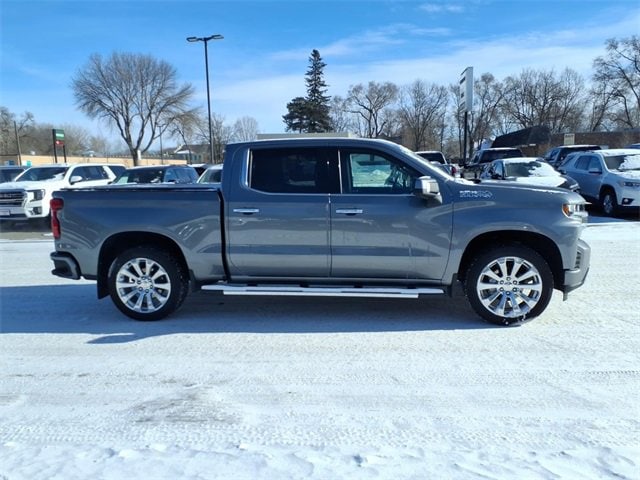 Used 2021 Chevrolet Silverado 1500 High Country with VIN 1GCUYHED0MZ345793 for sale in Litchfield, Minnesota
