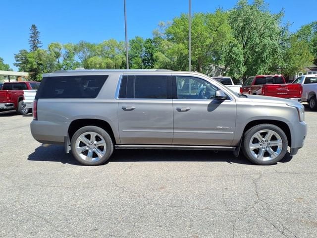 Used 2019 GMC Yukon XL Denali with VIN 1GKS2HKJ7KR195802 for sale in Litchfield, Minnesota