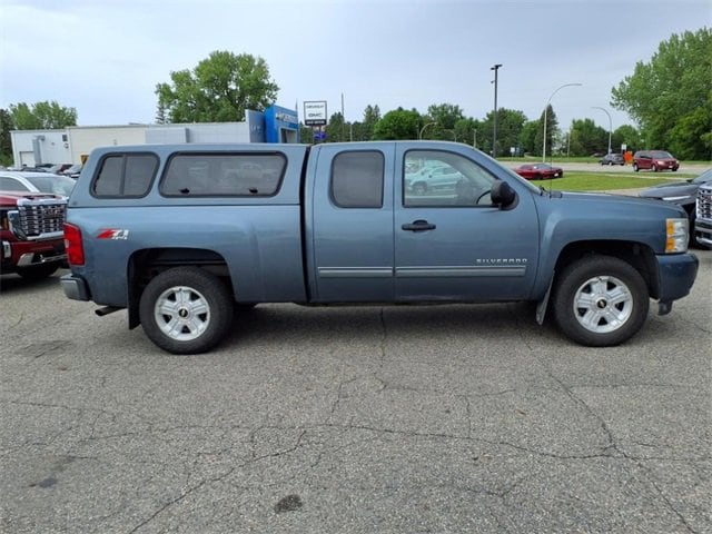 Used 2011 Chevrolet Silverado 1500 LT with VIN 1GCRKSE3XBZ246195 for sale in Litchfield, Minnesota