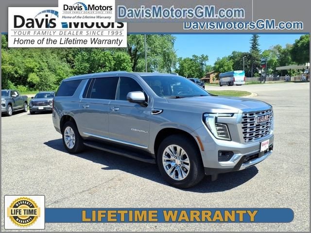 2025 GMC Yukon Denali AWD's photo