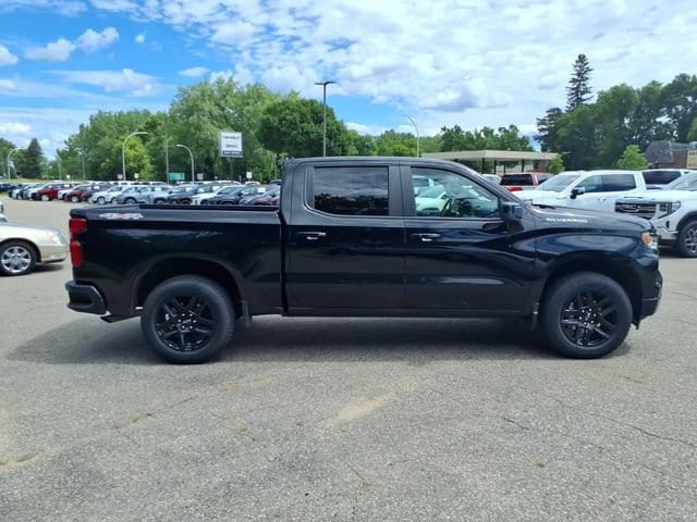 Used 2024 Chevrolet Silverado 1500 RST with VIN 1GCPDEEK3RZ254644 for sale in Litchfield, Minnesota