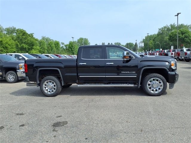 Used 2018 GMC Sierra 2500 Denali HD Denali with VIN 1GT12UEY5JF273776 for sale in Litchfield, Minnesota
