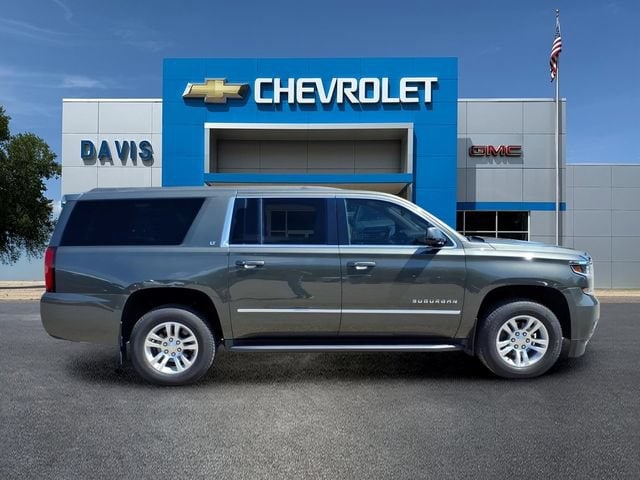 Used 2019 Chevrolet Suburban LT with VIN 1GNSKHKC5KR154069 for sale in Litchfield, Minnesota