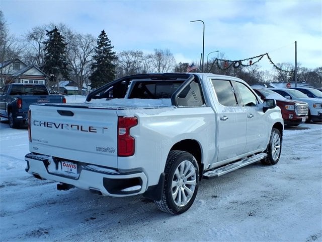 2021 Chevrolet Silverado 1500 High Country photo 3