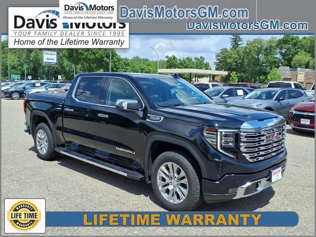 2023 GMC Sierra 4WD Crew Cab Short Box Denali's photo