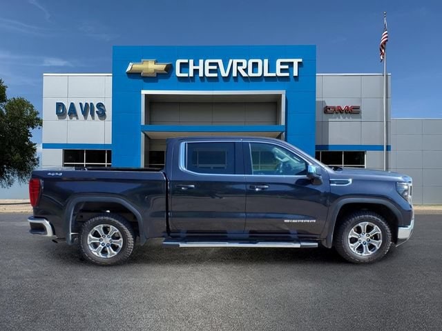 Used 2022 GMC Sierra 1500 SLE with VIN 3GTPUBEK7NG591729 for sale in Litchfield, Minnesota