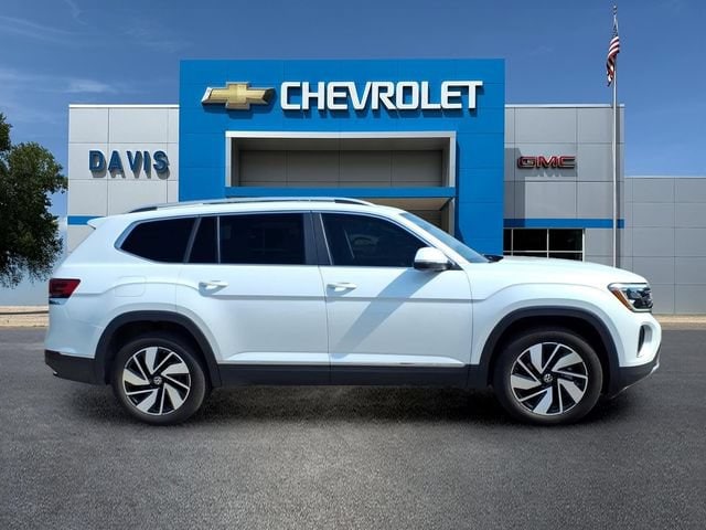 Used 2024 Volkswagen Atlas SEL with VIN 1V2BR2CA7RC549185 for sale in Litchfield, Minnesota