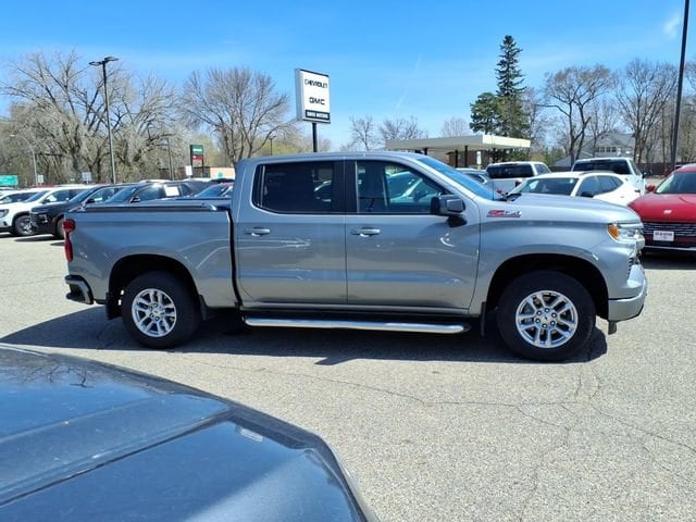 Used 2024 Chevrolet Silverado 1500 RST with VIN 1GCUDEED5RZ113756 for sale in Litchfield, Minnesota