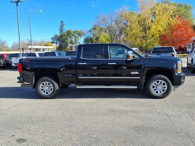 Used 2019 Chevrolet Silverado 3500HD High Country with VIN 1GC4KYEY7KF156383 for sale in Litchfield, Minnesota