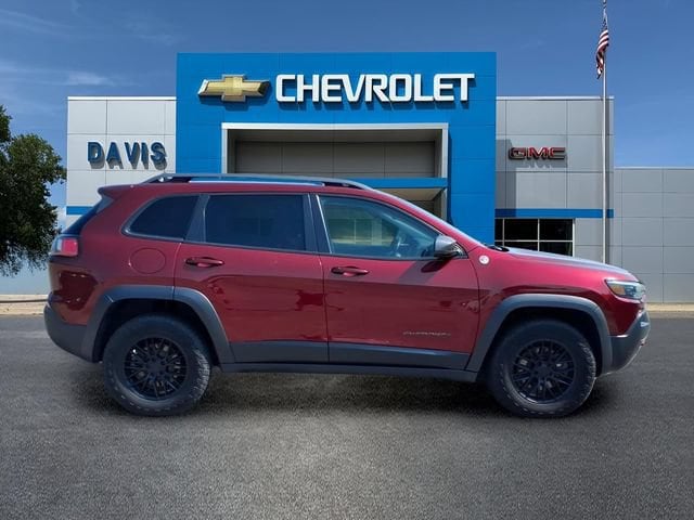 Used 2020 Jeep Cherokee Trailhawk with VIN 1C4PJMBX0LD636931 for sale in Litchfield, Minnesota