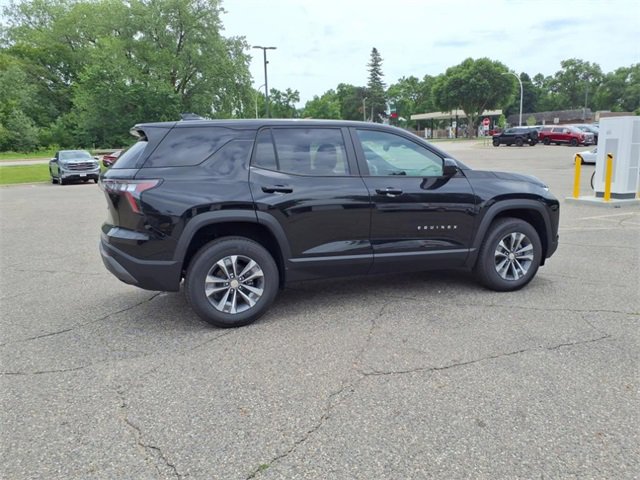 2026 Chevrolet Equinox LT photo 3