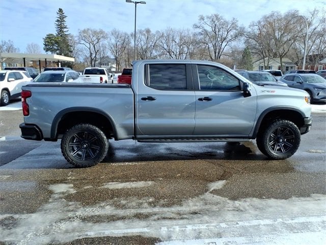 Used 2023 Chevrolet Silverado 1500 ZR2 with VIN 3GCUDHEL3PG224943 for sale in Litchfield, Minnesota