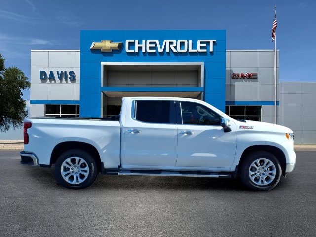 Used 2023 Chevrolet Silverado 1500 LTZ with VIN 3GCUDGELXPG320613 for sale in Litchfield, Minnesota
