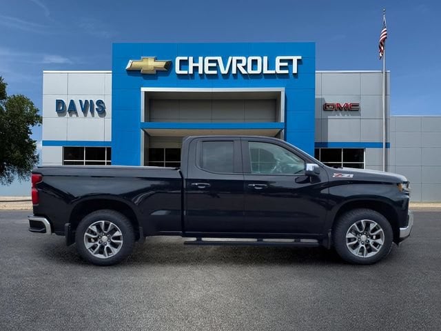 Used 2019 Chevrolet Silverado 1500 LT with VIN 1GCRYDED7KZ207017 for sale in Litchfield, Minnesota
