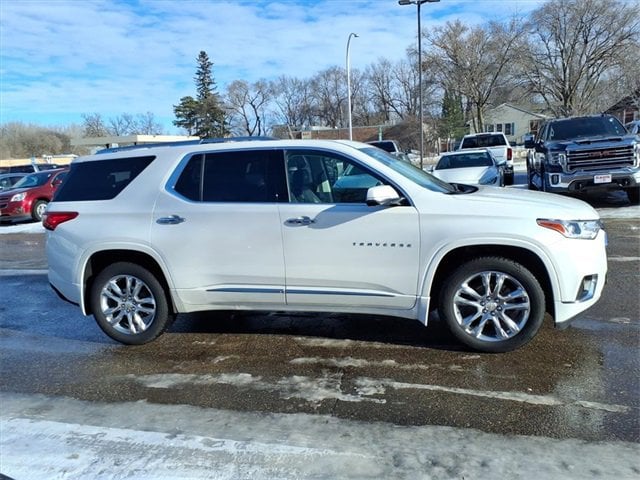Used 2020 Chevrolet Traverse High Country with VIN 1GNEVNKW2LJ170291 for sale in Litchfield, Minnesota