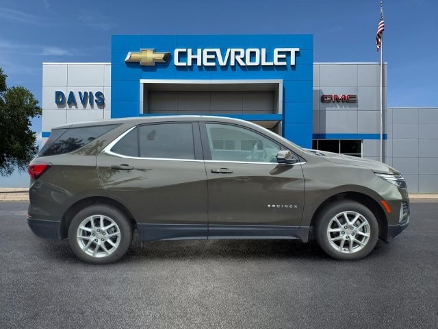 Used 2023 Chevrolet Equinox LT with VIN 3GNAXUEG5PL209395 for sale in Litchfield, Minnesota