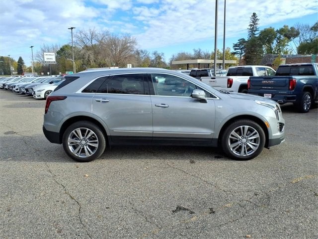 Used 2025 Cadillac XT5 Premium Luxury with VIN 1GYKNDRS6SZ120528 for sale in Litchfield, Minnesota