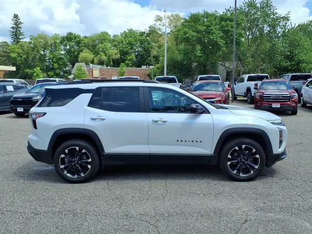 Used 2025 Chevrolet Equinox RS with VIN 3GNAXTEG1SL117090 for sale in Litchfield, Minnesota
