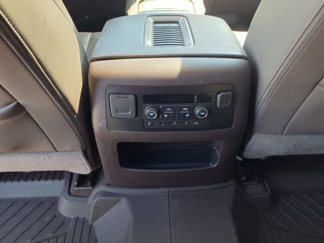 2019 GMC Yukon XL Denali - Photo 16